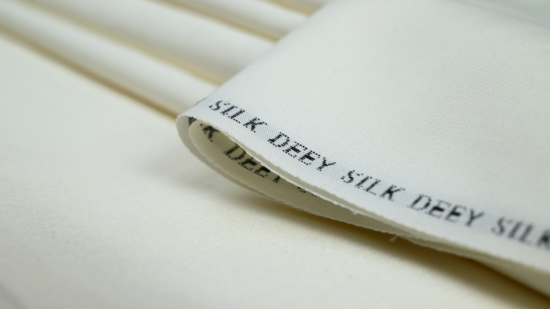 Shop Premium Unstitched Men’s Fabrics in Pakistan | Faisal Tahir Center